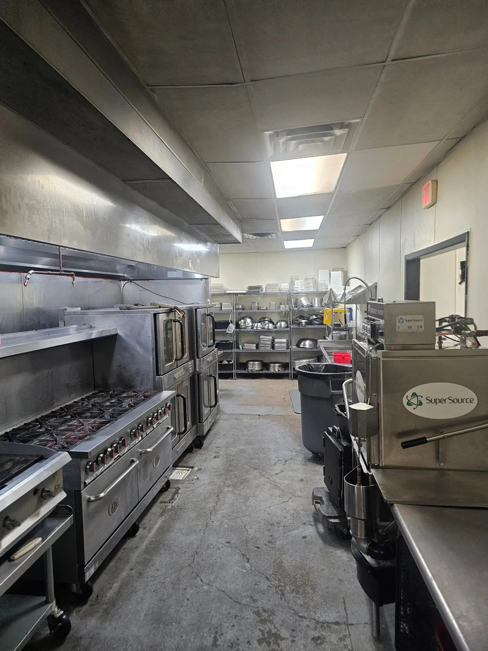 Dallas Commercial Kitchen Lease Takeover | 2,550 SF | $6,650/mo + Utilities β photo 3