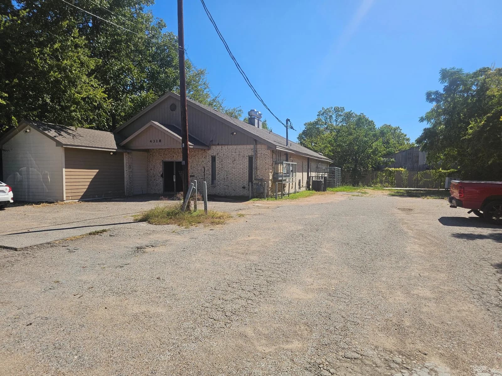 Dallas Commercial Kitchen Lease Takeover | 2,550 SF | $6,650/mo + Utilities