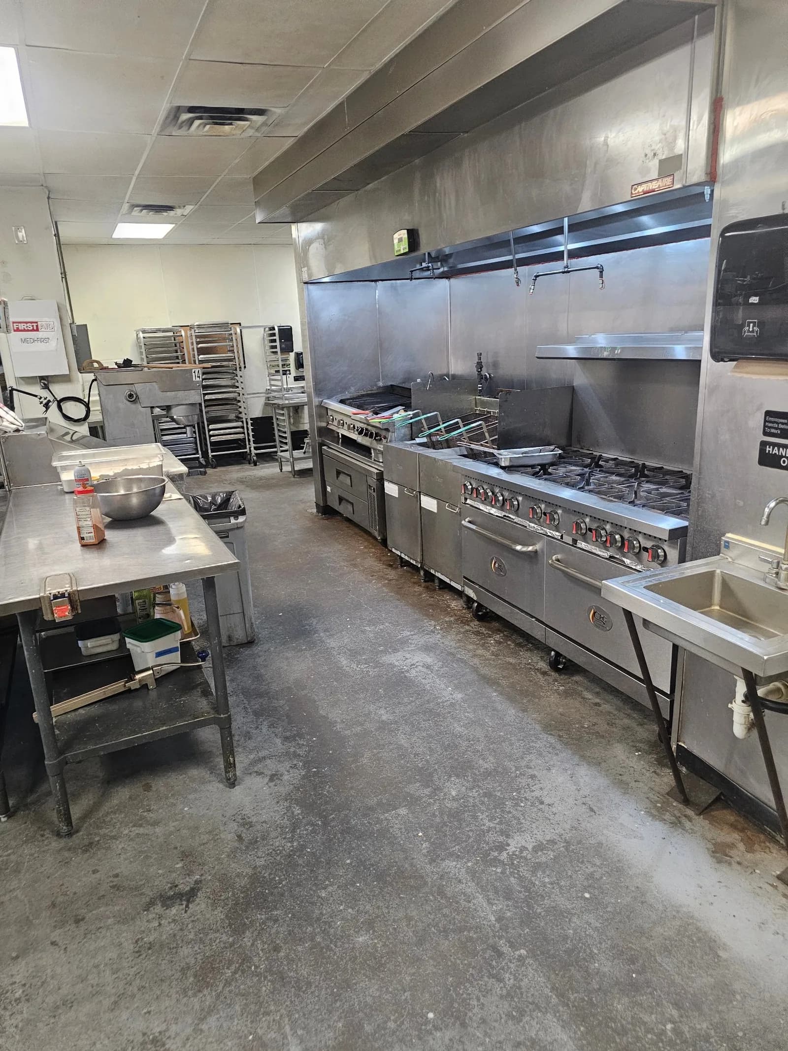 Dallas Commercial Kitchen Lease Takeover | 2,550 SF | $6,650/mo + Utilities β photo 2